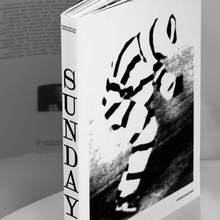 <cite>Pierre Droulers chorégraphe: Sunday</cite>