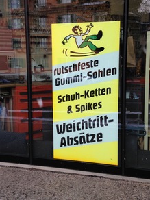 “Rutschfeste Gummi-Sohlen”