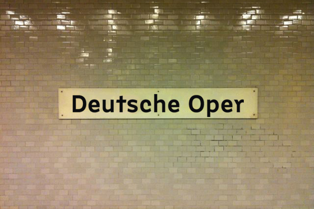 Berlin U-Bahn signs (fictional) 4