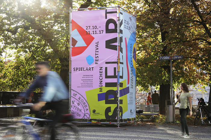 Banner box in the urban space