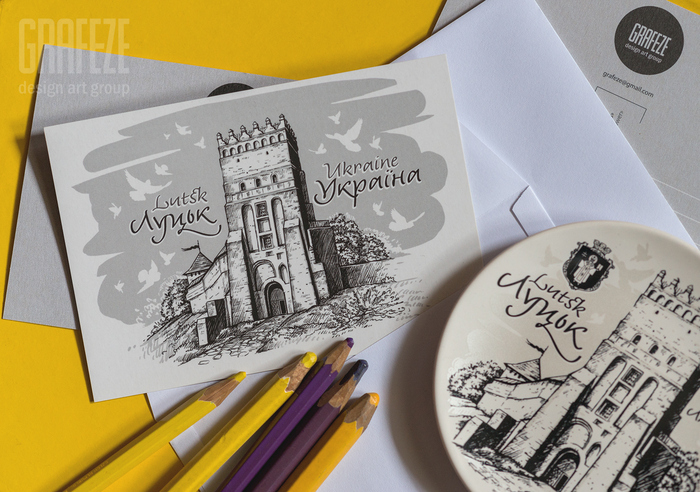 Lutsk set of decorative plates and postcards 3
