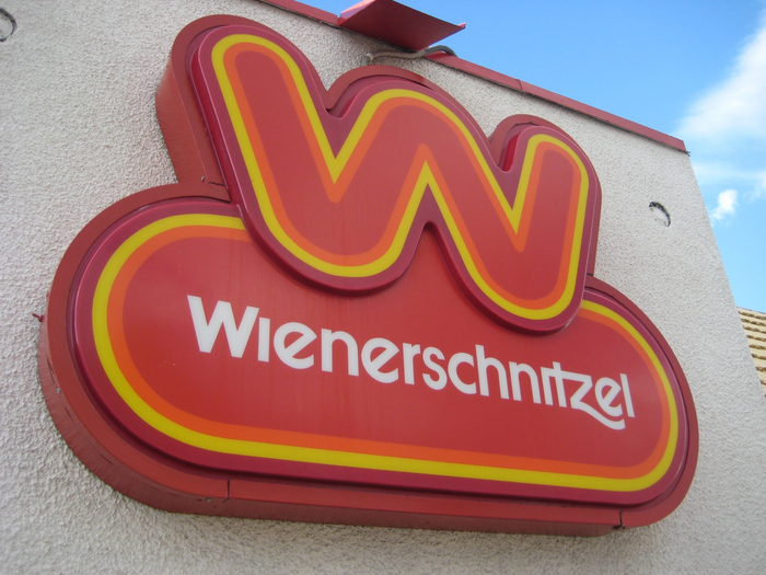 Wienerschnitzel logo (1978, 2009) 6