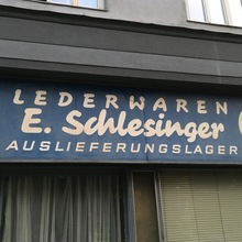 Lederwaren E.<span class="nbsp">&nbsp;</span>Schlesinger