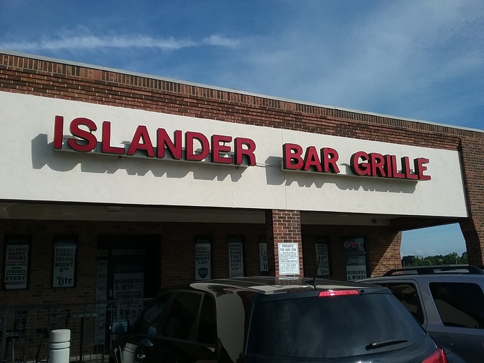 Islander Bar Grille 2