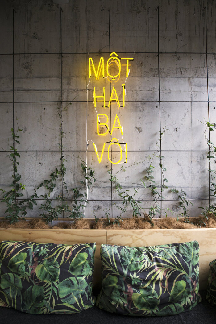 GT Pressura turned into a neon