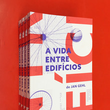 <cite>A vida Entre Edifícios</cite> by Jan Gehl