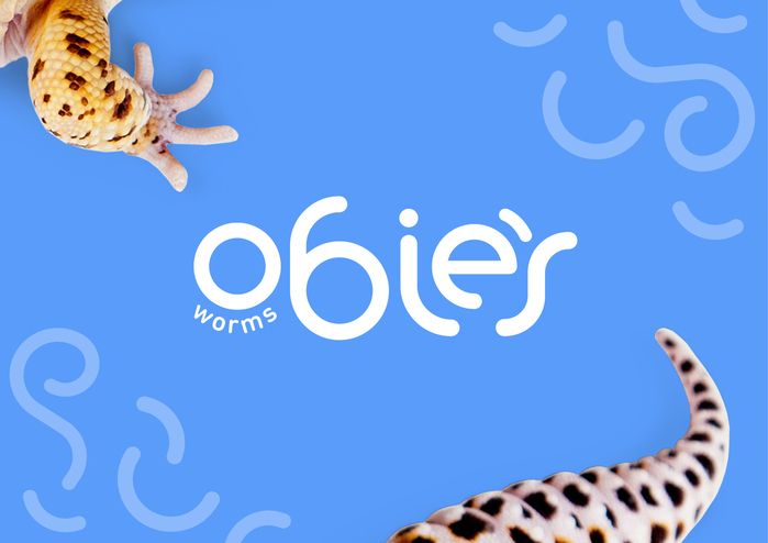 Alio provides superscript nested glyphs via the OpenType feature Discretionary Ligatures. For the logo, the e was enlarged, though. The apostrophe is customized, too.