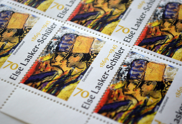 Detail of a sheet with ten stamps.