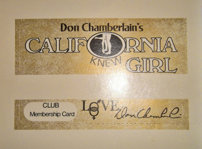 Club Membership Card. Claire Spiegel’s article from October 1972 mentions 22,000 card-carrying fans. The typography features an early use of  next to outlined  and .