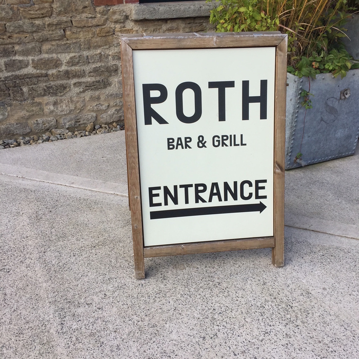 Roth Bar &amp; Grill 2