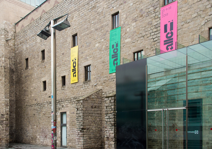 Allez! Prácticas ambulantes y museos dispersos 10