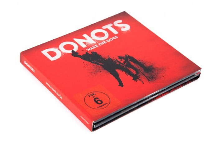 Donots – Wake the Dogs album art 1