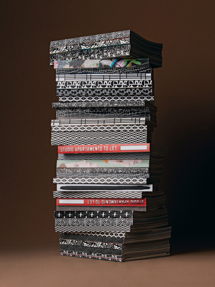 Apartamento’s spines are typically decorated with patterns, except for the tenth anniversary issue, which sports a lettering by artist Lawrence Weiner.