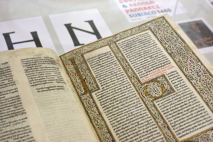 Gotico-Antiqua, Proto-Roman, Hybrid. 15th century types between gothic and roman 9