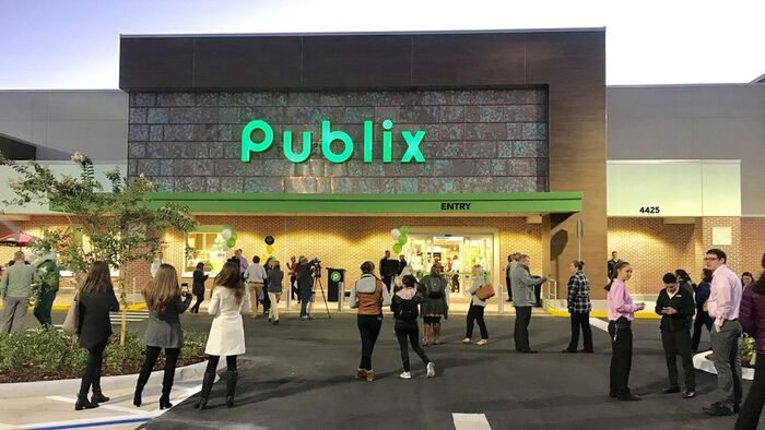 A modern day Publix. The company has started to give the letters in their logo a very wide spacing, which I see as a poor choice.